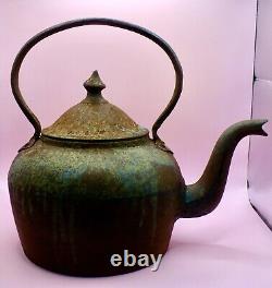 Ant. Cast Iron Hot Water Kettle w Lid John Law Foundry Scotland 5 1/2 Pints No. 0