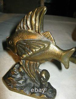 Antique 8 Lbs Solid Cast Iron Flying Fish Art Statue Sculpture Weight Bookends