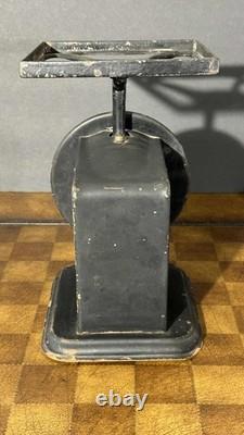 Antique American Cutlery Co. Cast Iron Scale Chicago USA, ca. 1900s Young America
