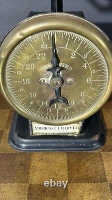 Antique American Cutlery Co. Cast Iron Scale Chicago USA, ca. 1900s Young America