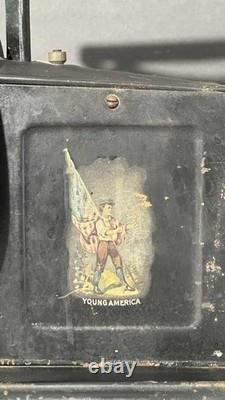 Antique American Cutlery Co. Cast Iron Scale Chicago USA, ca. 1900s Young America