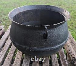 Antique Cast Iron Cauldron Pot Footed 2 Gate Marks H #12 Heavy 42Lb