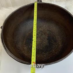 Antique Cast Iron Hanging Cauldron Kettle Gate Mark Heat Ring 12 Inch 1800s