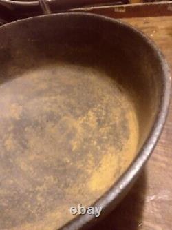 Antique Crisset Cast Iron Rush Dip Pan Circa 18th Century 9Dia. 3-1/4Deep 7 lb