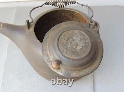 Antique ERIE No. 7 Gate Marked Cast Iron Tea Pot Kettle, Rare
