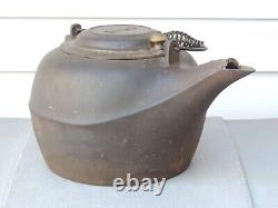 Antique ERIE No. 7 Gate Marked Cast Iron Tea Pot Kettle, Rare