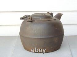 Antique ERIE No. 7 Gate Marked Cast Iron Tea Pot Kettle, Rare