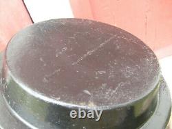 Antique ERIE No. 9 Gate Marked Cast Iron Tea Pot Kettle withoriginal Hang Chain