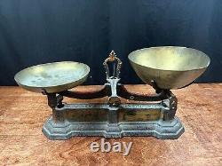 Antique H. Pooley And Son Merchant Cast Iron Merchant Scale 10lb Scale