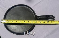 Antique Late 1800's Cast Iron No. 7 Round Griddle with Gate-mark & Fancy Handle