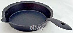 Antique Late 1800's WC Davis & Co Cinti O Cast Iron Skillet #7 Heat Ring 1 Spout