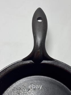 Antique Late 1800's WC Davis & Co Cinti O Cast Iron Skillet #7 Heat Ring 1 Spout