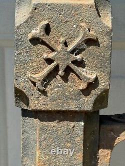 Antique Ornate Victorian Cast Iron Newel Fence Post & Architectural Fence