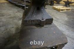 BEAUTIFUL 300 lb. FISHER BLACKSMITH ANVIL SOLID CAST IRON W STEEL FACE PLATE