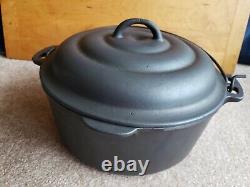 Cast Iron #8 Dutch Oven With Bee Hive Lid Fully Restored