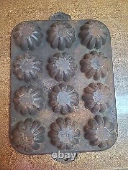 Cast Iron griswold turks head muffin pan #240 631