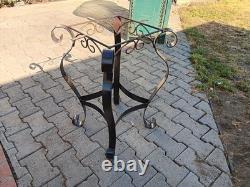 Cast iron outdoor table base vintage Cast iron outdoor table base vintage