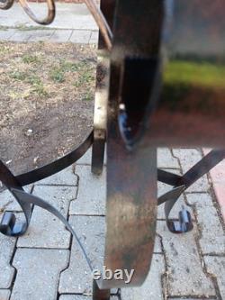 Cast iron outdoor table base vintage Cast iron outdoor table base vintage