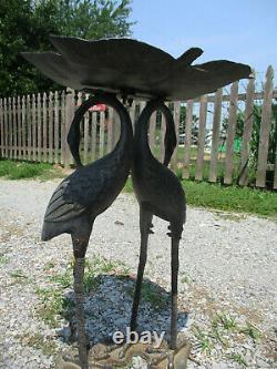 Exquisite Older Crane, Egret, Heron Garden Birdbath Cast Iron Base Weight 28 Lb