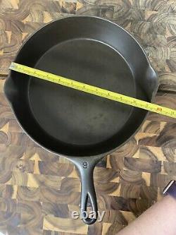 Fully Restored Wagner Cast Iron Skillet #9 (11-1/4), Heat Ring, 1059 G, 20/30's