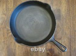 Griswold #9 Cast Iron Skillet With Scooped Handle & Small Logo Pattern 710