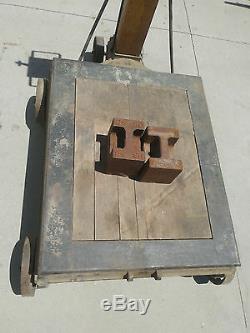 HUGE antique cast iron HOWE platform scale 4000 lbs capacity