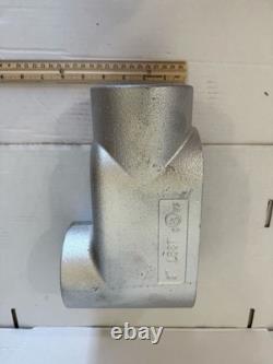 LB8G7 TOPAZ MALLEABLE IRON CONDUIT BODY 3 INCH HUBS TYPE LB FORM 7 Cast Gray