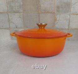 Le Creuset Cast Iron 2.75 Quart Shallow Round Dutch Oven, Flame Orange New