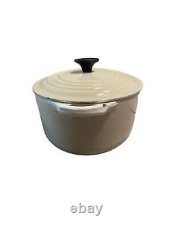 Le Creuset France Bone Flame Cast Iron Oval Dutch Oven Baker WithLid #23 2 3/4 Qt