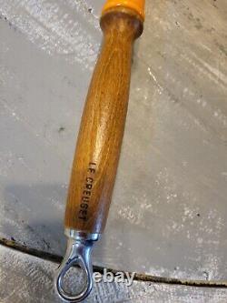 Le Creuset Heritage Volcanic Orange 9in #22 Cast Iron Wood Handle Skillet Pan