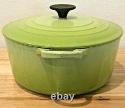 Le Creuset Kiwi Green 24 CM 4.5 Quart Round Cast Iron Dutch Oven Retired Color