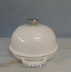 Le Creuset Signature Cast Iron 1.75 Quart Bread Oven, Shiny White NEW