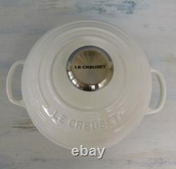 Le Creuset Signature Cast Iron 1.75 Quart Bread Oven, Shiny White NEW