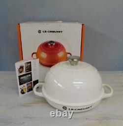 Le Creuset Signature Cast Iron 1.75 Quart Bread Oven, Shiny White NEW