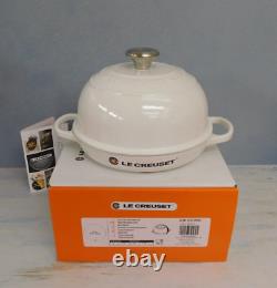 Le Creuset Signature Cast Iron 1.75 Quart Bread Oven, Shiny White NEW