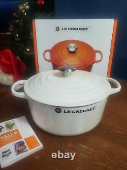 Le Creuset Signature Cast Iron 5.5 Quart Round Dutch Oven, White NEW