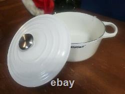 Le Creuset Signature Cast Iron 5.5 Quart Round Dutch Oven, White NEW