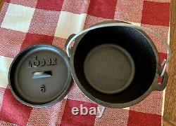 Lodge Cast Iron 6 Camp Dutch Oven Discontinued 1 qt Original Box NWT 3 leg HTF