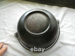 NICE antique GRISWOLD Cast Iron NO. 3 SCOTCH BOWL 781 ERIE Slant Logo bail handl