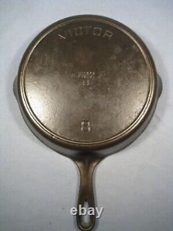 Nice Vintage Fully Restored Griswold Victor #8 722 B Cast Iron Skillet