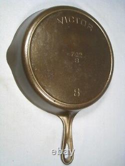 Nice Vintage Fully Restored Griswold Victor #8 722 B Cast Iron Skillet