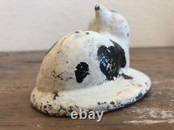 Primitive Antique Cast Iron Cat Lying on Rug Paperweight Doorstop Heavy 3.6 Lbs