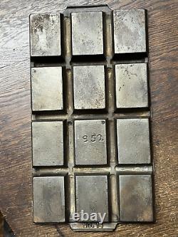 RARE Griswold No. 14 P/N 952 Variation 5 Solid Frame Cast Iron 12 Cup Gem Pan