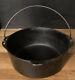 Rare Vtg Unmarked No. 8 Cast Iron Dutch Oven Withheat Ring
