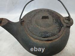 Rare Cast Iron Tea Pot Kettle Phillips & Buttorff Nashville Ten. Os47