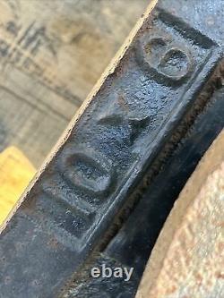 SALVAGE DUCTILE/CAST IRON ARCHED PIPE FITTINGS RUST FLANGE MUELLER 115 Lbs Each
