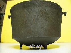 Small #6 Cast Iron Bean Pot- Kettle- Peyote Drum 8 inches ID 5 1/2 tall 5.7 LBS