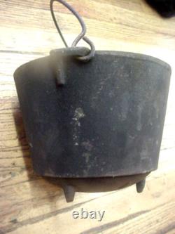 Small #7 Cast Iron Bean Pot Kettle Peyote Drum 9 1/4 OD 8 3/4 ID 9.25 LBS