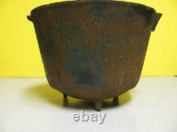 Small #7 Cast Iron Bean Pot- Kettle- Peyote Drum 9 inches ID 6 3/4 tall 7.8LBS