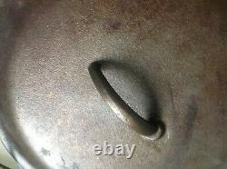 VINTAGE CAST IRON #10 DO STAMP 12 DUTCH OVEN withSELF BASTING COVER Made In USA